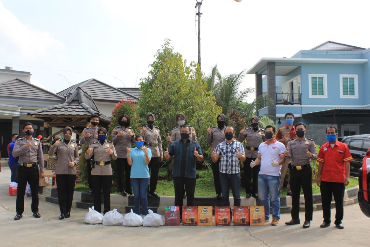 Ditreskrimsus Polda Banten Bagikan 1000 Paket