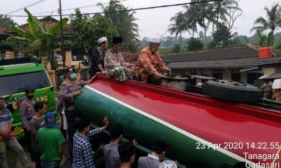 AWC Brimob Banten Semprotkan Jalan