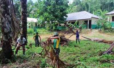 Peduli Kebersihan Sekolah di Papua, Ini Yang Dilakukan Satgas Yonif MR 413 Kostrad
