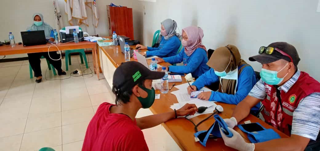 Gebyar Vaksin Masal Dosis 2 Partai Gerindra di Desa Situregen