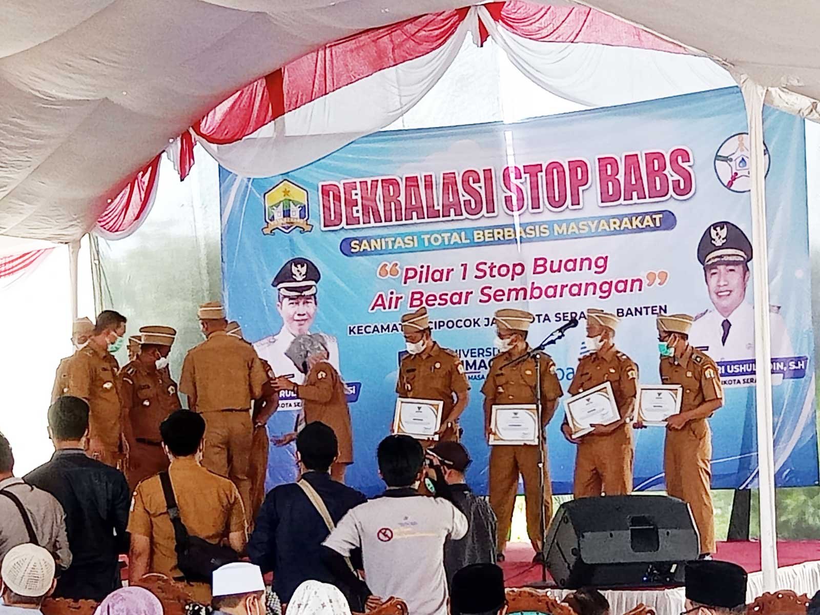 Momen Resmi Walikota Serang Daerah Jadi Gunjingan Warga Gegara Salah Cetak Banner