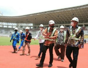 Wagub Banten Bersama Bos Dewa United FC Memeriksa Banten International Stadium